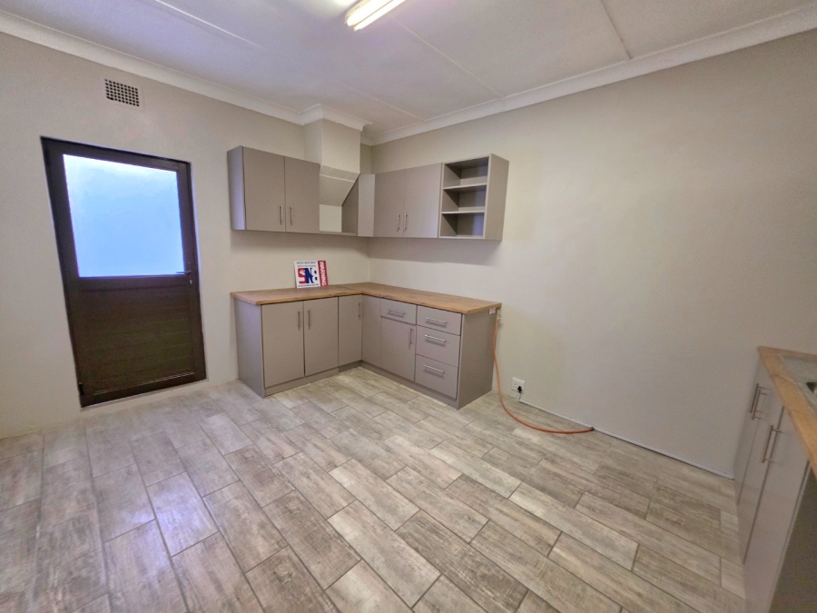5 Bedroom Property for Sale in Jordania Free State
